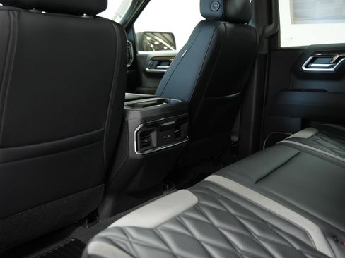 New 2026 GMC Sierra 1500 Elevation AWD/4WD image 25