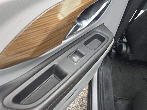 Used 2018 GMC Terrain SLE image 9