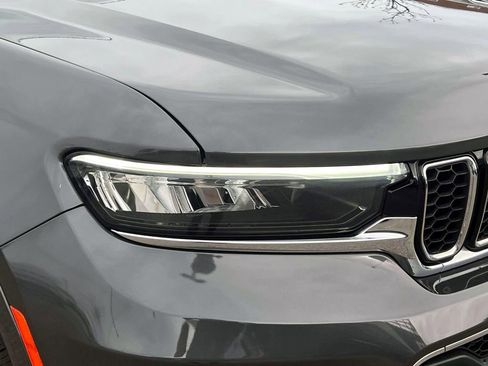 Certified 2022 Jeep Grand Cherokee L Overland AWD/4WD image 8
