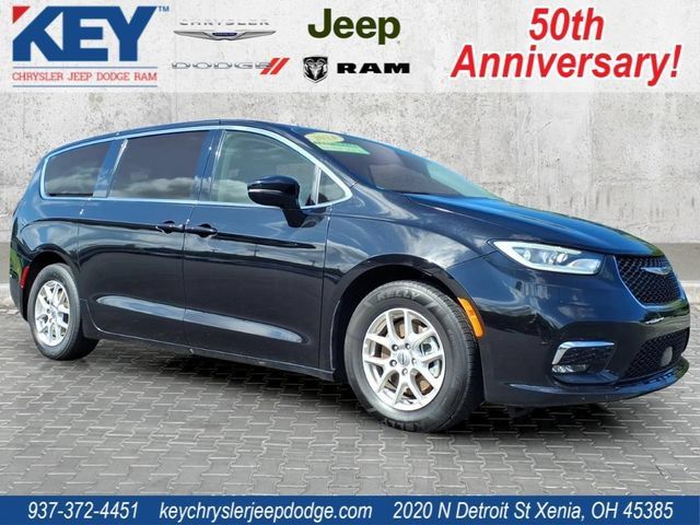 Certified 2024 Chrysler Pacifica Touring-L FWD image 1