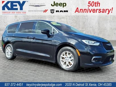 Certified 2024 Chrysler Pacifica Touring-L
