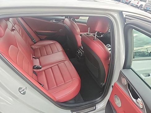 Used 2019 Kia Stinger GT2 AWD/4WD image 12