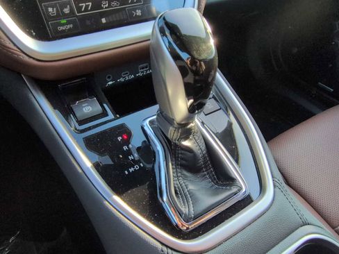 Used 2025 Subaru Outback Touring image 34