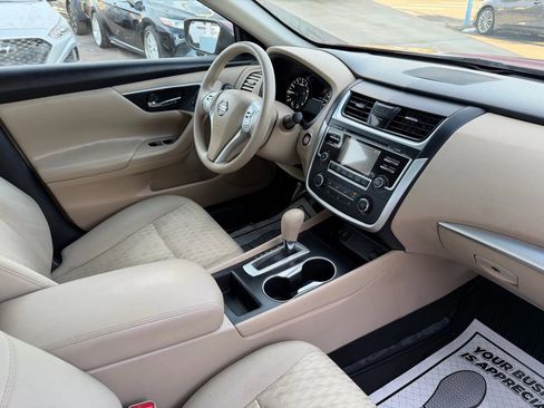 Used 2016 Nissan Altima 2.5 S w/ Power Driver Seat Package image 19