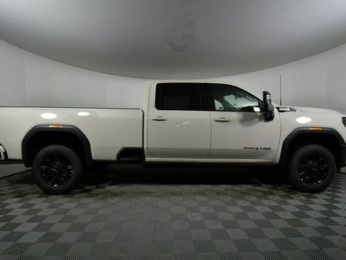 Used 2026 GMC Sierra 3500 AT4 image 15