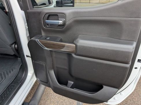 Used 2022 Chevrolet Silverado 1500 RST image 7