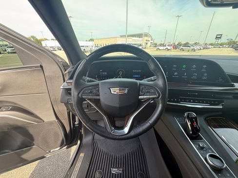 Certified 2024 Cadillac Escalade Premium Luxury w/ Performance Package AWD/4WD image 18
