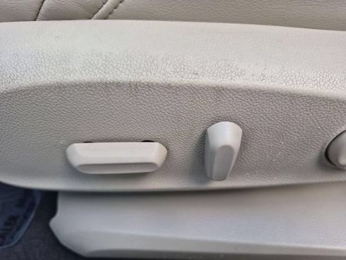 Used 2017 Buick Envision Essence FWD image 14