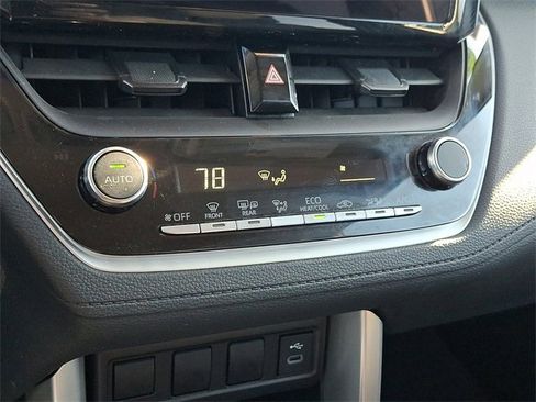 Certified 2023 Toyota Corolla Cross LE image 15