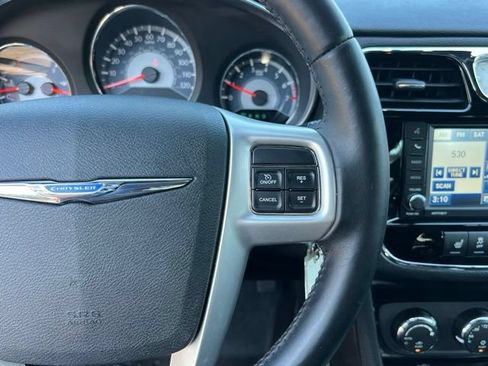 Used 2012 Chrysler 200 Limited FWD image 19