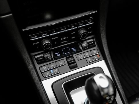 Used 2015 Porsche 911 Carrera image 52