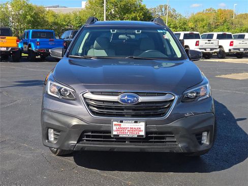 Used 2022 Subaru Outback Premium image 3