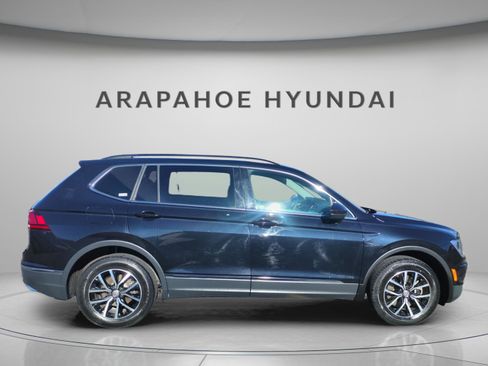 Used 2021 Volkswagen Tiguan SE image 8