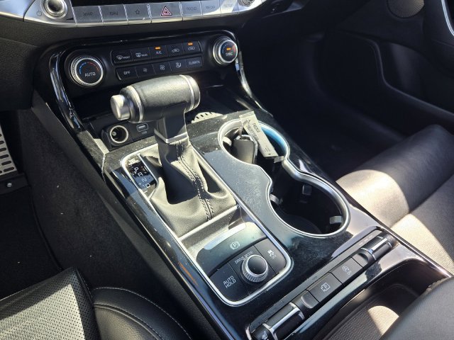 Used 2022 Kia Stinger GT-Line w/ Sun & Sound Package RWD image 17