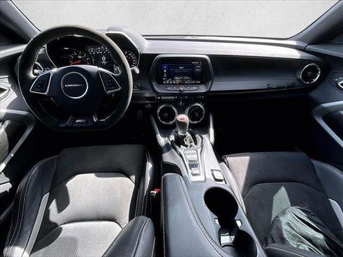 Used 2022 Chevrolet Camaro SS RWD image 16