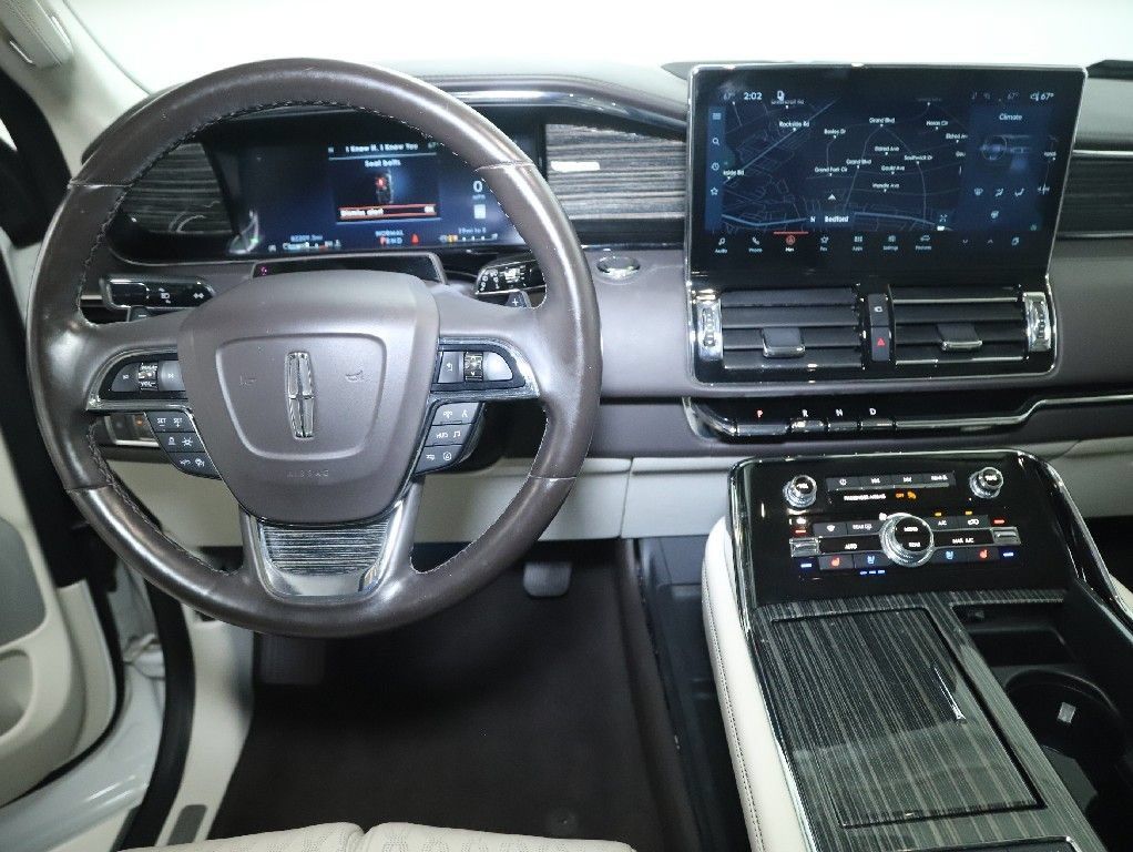 Used 2022 Lincoln Navigator L Black Label AWD/4WD image 33