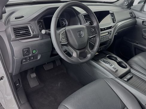 Certified 2023 Honda Passport EX-L image 9