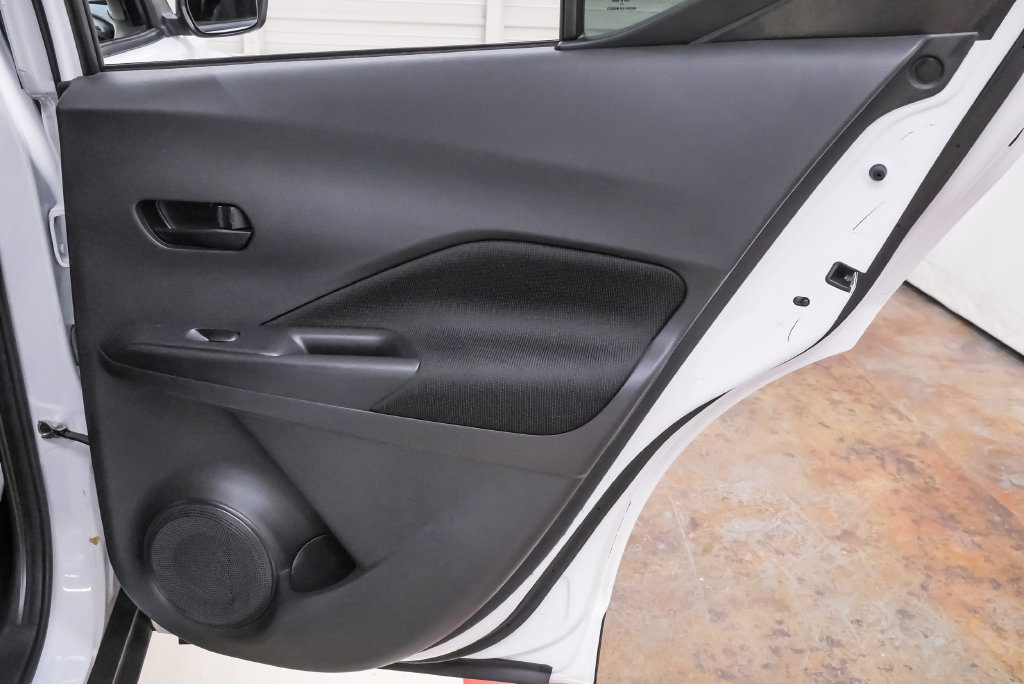 Used 2022 Nissan Kicks S FWD image 27