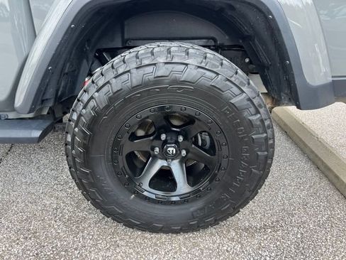 Used 2021 Jeep Gladiator Mojave AWD/4WD image 5