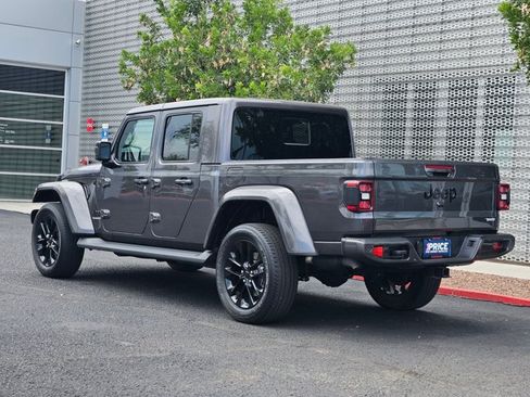 Used 2021 Jeep Gladiator Overland AWD/4WD image 8