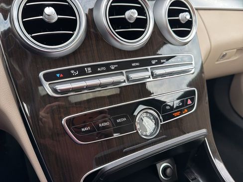 Used 2021 Mercedes-Benz C 300 C 300 image 32