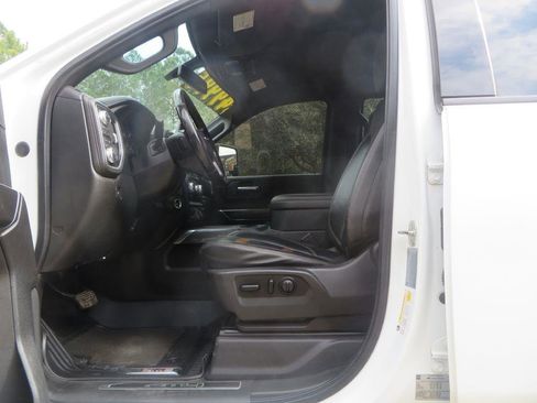 Used 2022 GMC Sierra 2500 AT4 w/ Gooseneck/5TH Wheel Package image 12