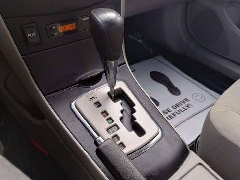 Used 2010 Toyota Corolla LE FWD image 25