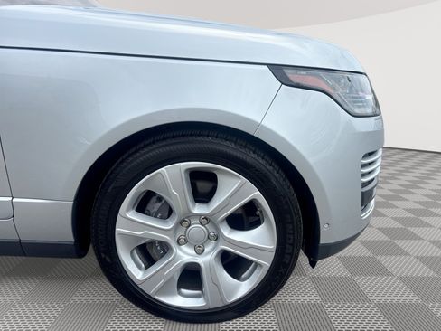 Used 2018 Land Rover Range Rover Supercharged AWD/4WD image 31