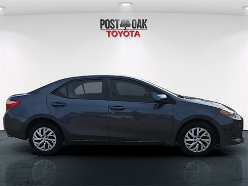 Used 2019 Toyota Corolla L image 8