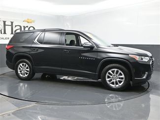 Used 2019 Chevrolet Traverse LT image 1