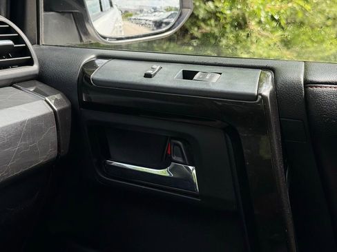 Used 2016 Toyota 4Runner 4WD image 28