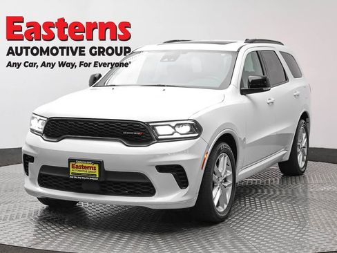 Used 2024 Dodge Durango GT RWD image 1