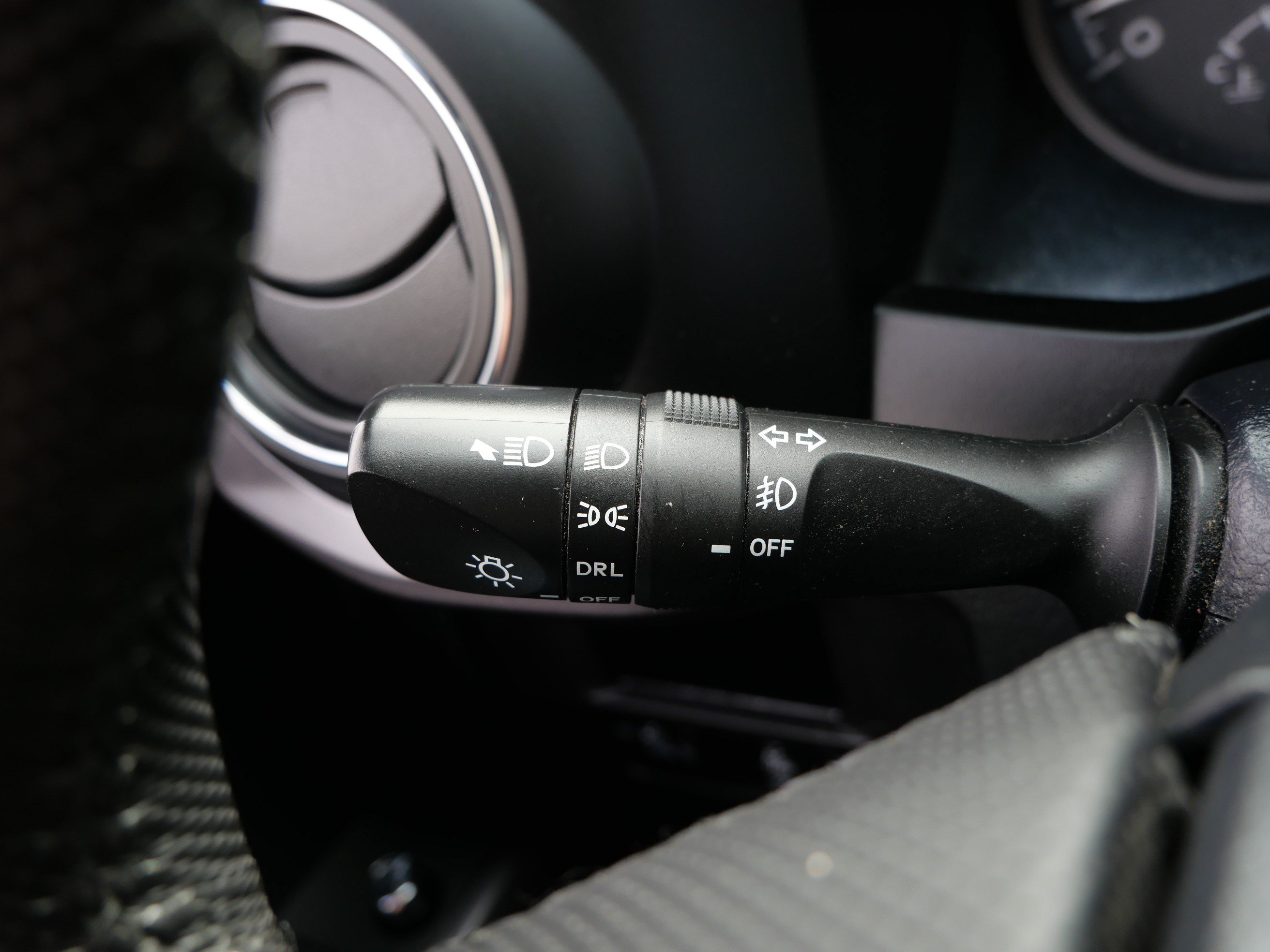 Used 2018 Toyota Tacoma TRD Sport AWD/4WD image 33