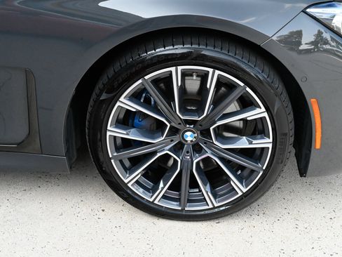Used 2021 BMW 750i xDrive w/ Luxury Rear Seating Package AWD/4WD image 12