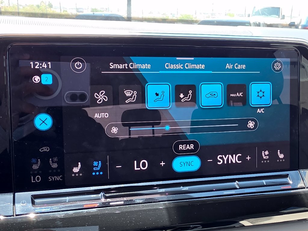 Certified 2025 Volkswagen Atlas SE AWD/4WD image 23