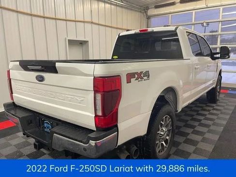 Used 2022 Ford F250 Lariat w/ FX4 Off-Road Package image 3