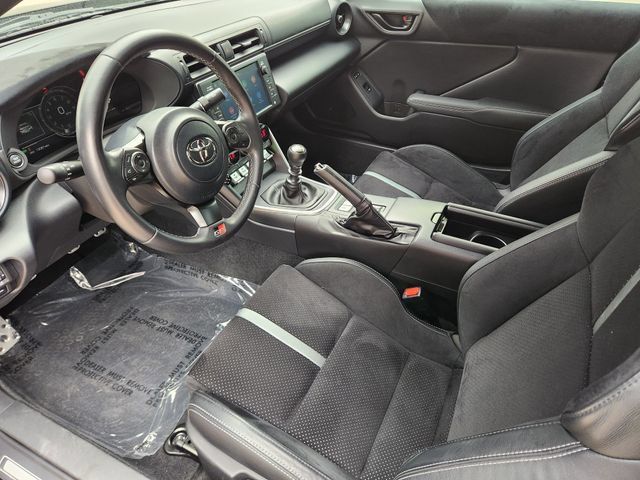 Used 2022 Toyota GR86 Premium RWD image 18