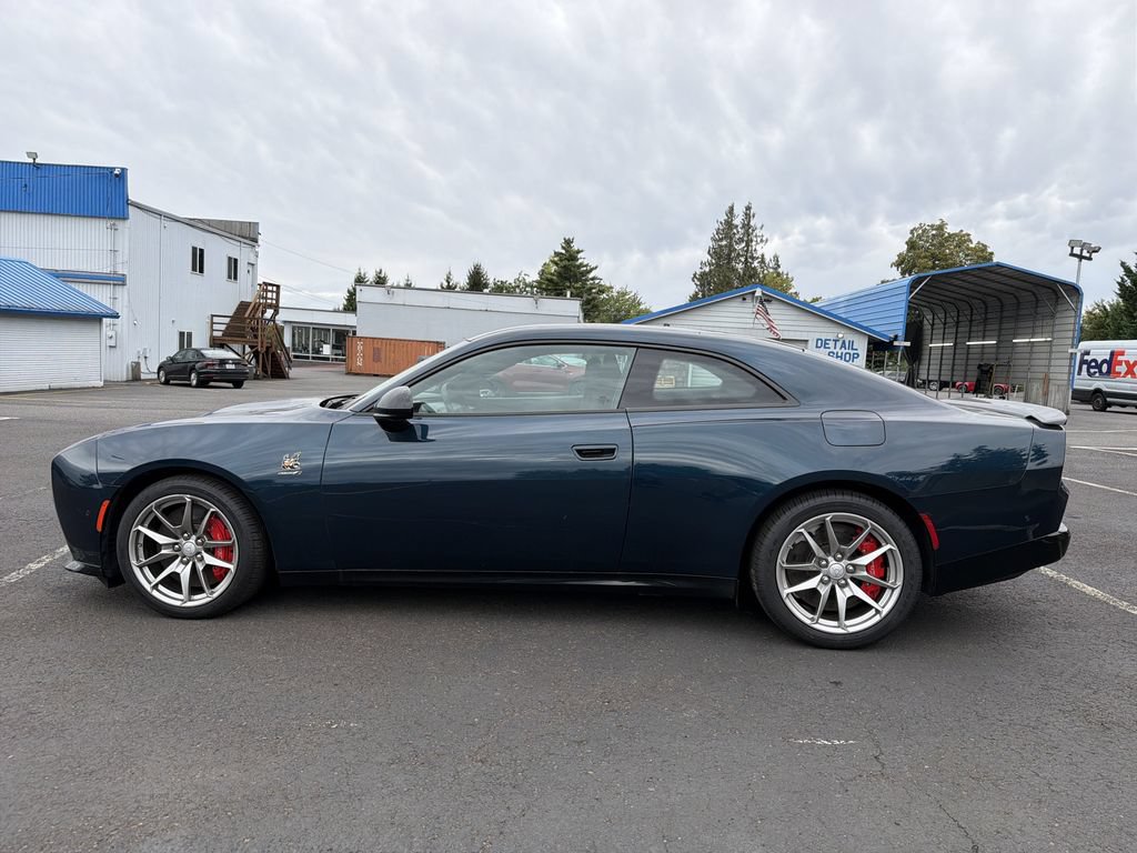 Used 2024 Dodge Charger Daytona Scat Pack w/ Plus Group AWD/4WD image 3