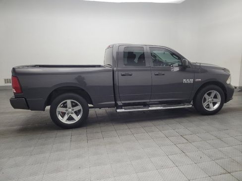 Used 2017 RAM 1500 ST RWD image 10