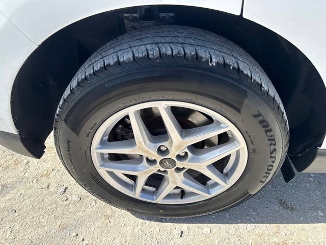 Used 2024 Ford Edge SEL AWD/4WD image 23