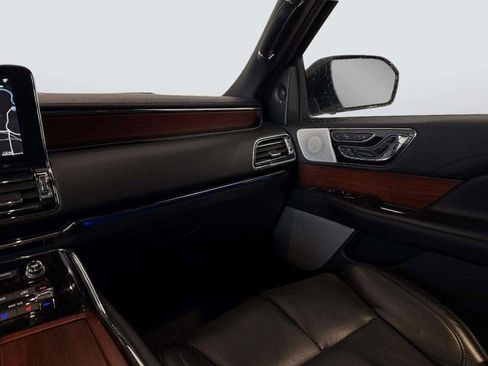 Used 2020 Lincoln Navigator Reserve w/ Luxury Package AWD/4WD image 28