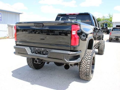 Used 2024 Chevrolet Silverado 2500 LTZ w/ LTZ Plus Package AWD/4WD image 11