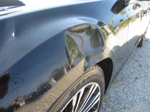 Used 2013 Chrysler 300 S RWD image 32