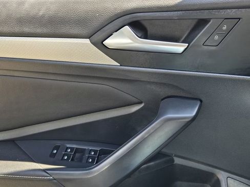 Certified 2023 Volkswagen Jetta S image 24