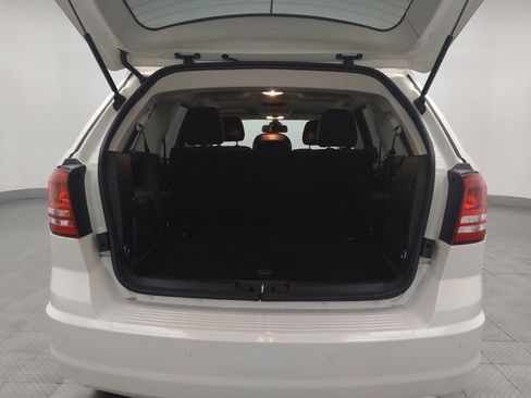 Used 2020 Dodge Journey SE w/ SE Popular Equipment Group image 29