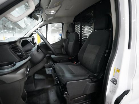 Used 2024 Ford Transit 250 Low Roof AWD w/ Exterior Upgrade Package image 7