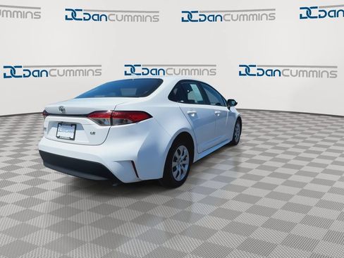 Used 2024 Toyota Corolla LE FWD image 8