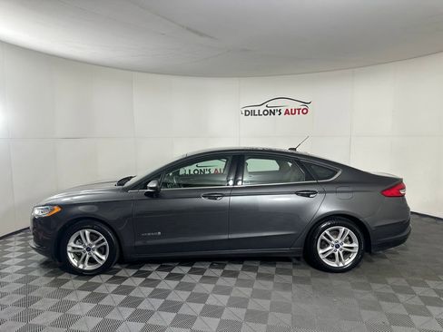 Used 2018 Ford Fusion S image 3