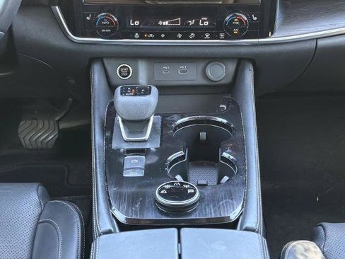 Certified 2023 Nissan Rogue Platinum AWD/4WD image 4