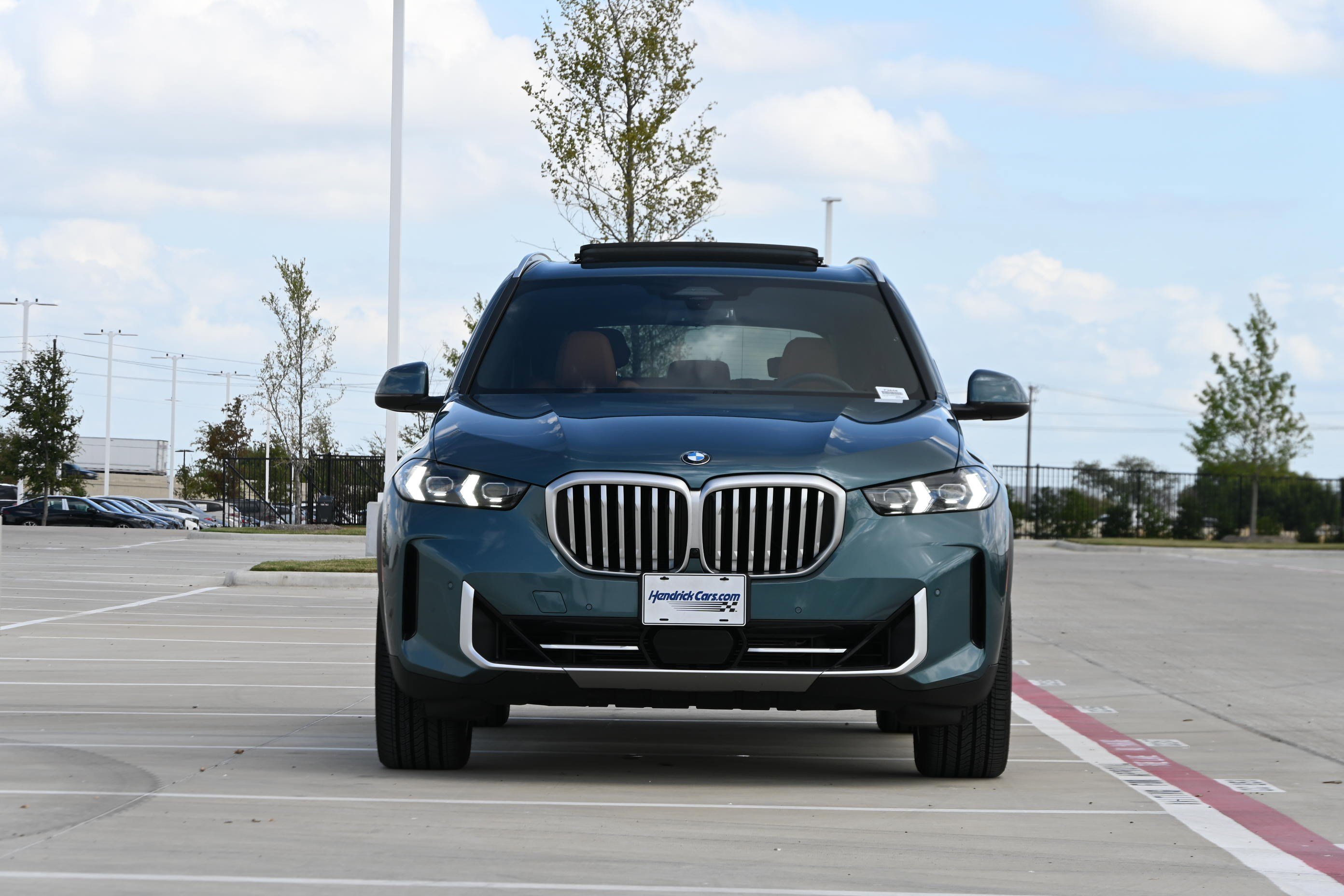 Certified 2024 BMW X5 xDrive40i w/ Premium Package AWD/4WD image 3
